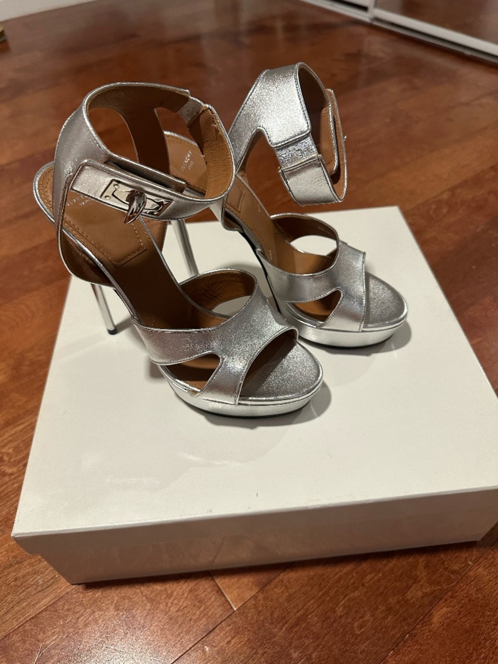 Givenchy Silver Shark-lock Leather Platform Sandals Size 39 1/2